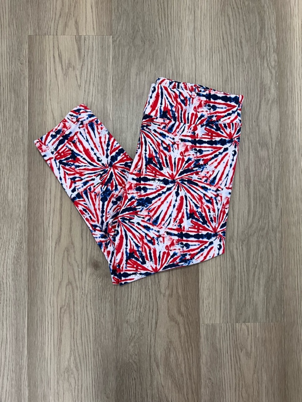 Celebrate Patriotic Red White Blue Tie Dye Capri Leggings Size Large (12-14)